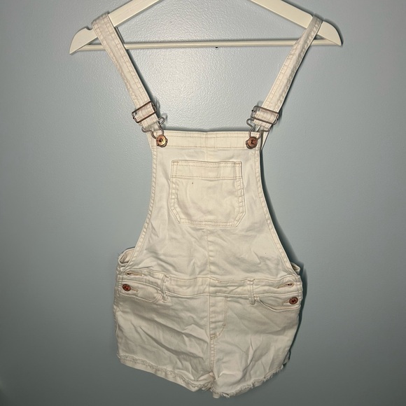 Abercrombie Kids white Overall Shorts - Picture 1 of 3